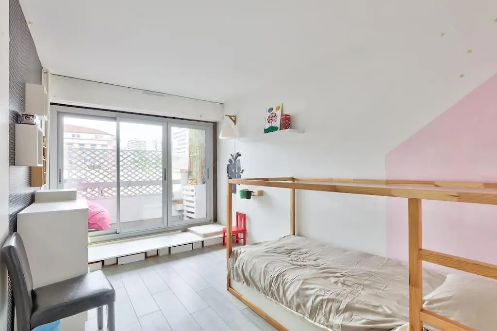 Apartman Beautiful And Bright 3 Bed Near La